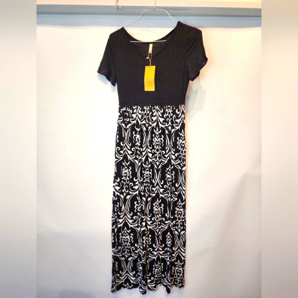 New Black & White Scoop Neck Maxi Dress Casual Flowy Short Sleeve‎ Size M
